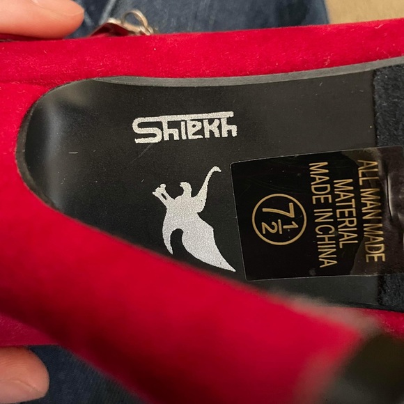 Sexy & Fierce SHIEKH Red Mary Jane Heels Size 7.5 EUC - Picture 5 of 7
